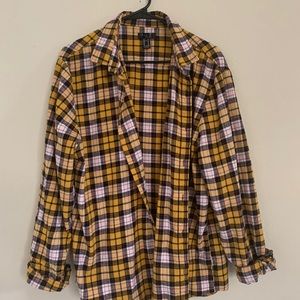 Plaid long sleeve button up shirt